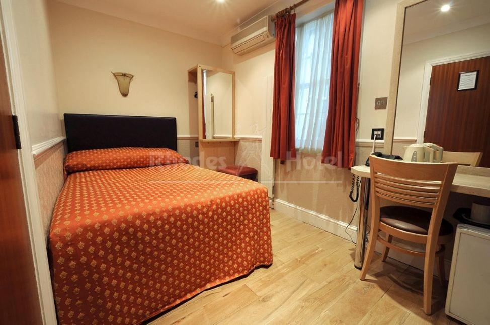 Rhodes Hotel Лондон Экстерьер фото