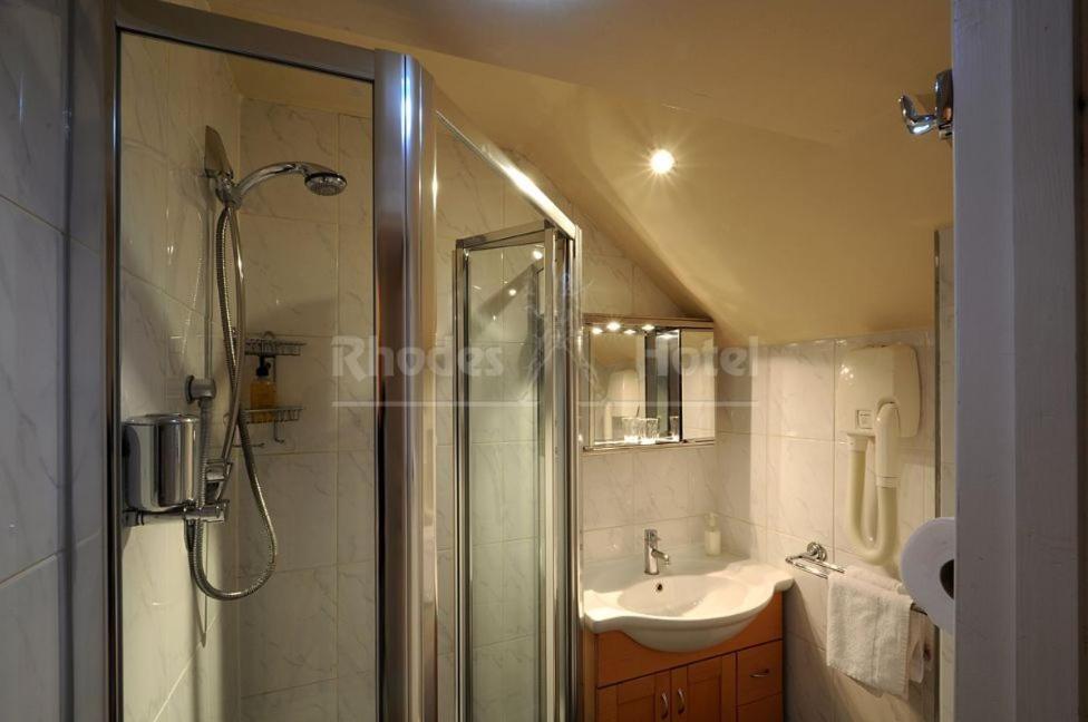 Rhodes Hotel Лондон Экстерьер фото
